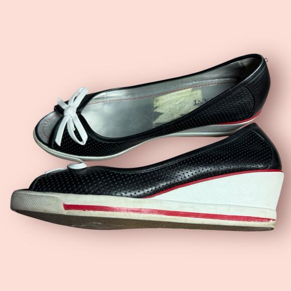 Y2K Wedge Heel Open Toe Sandals Black Leather Women’s 6.5 White Bow Alfani Reba - Picture 3 of 6